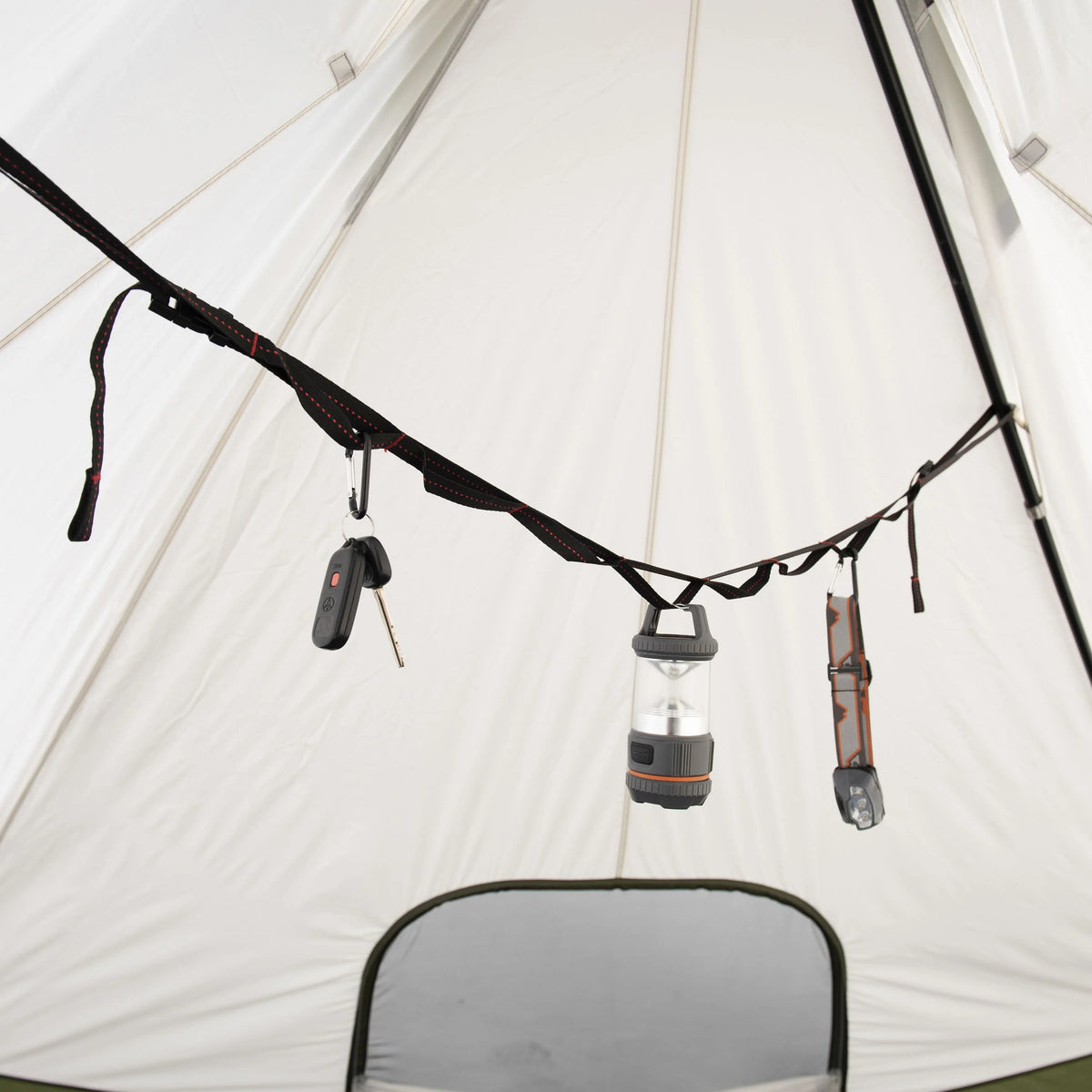 8 Person Camping Tent with Covered Entrance K9242
