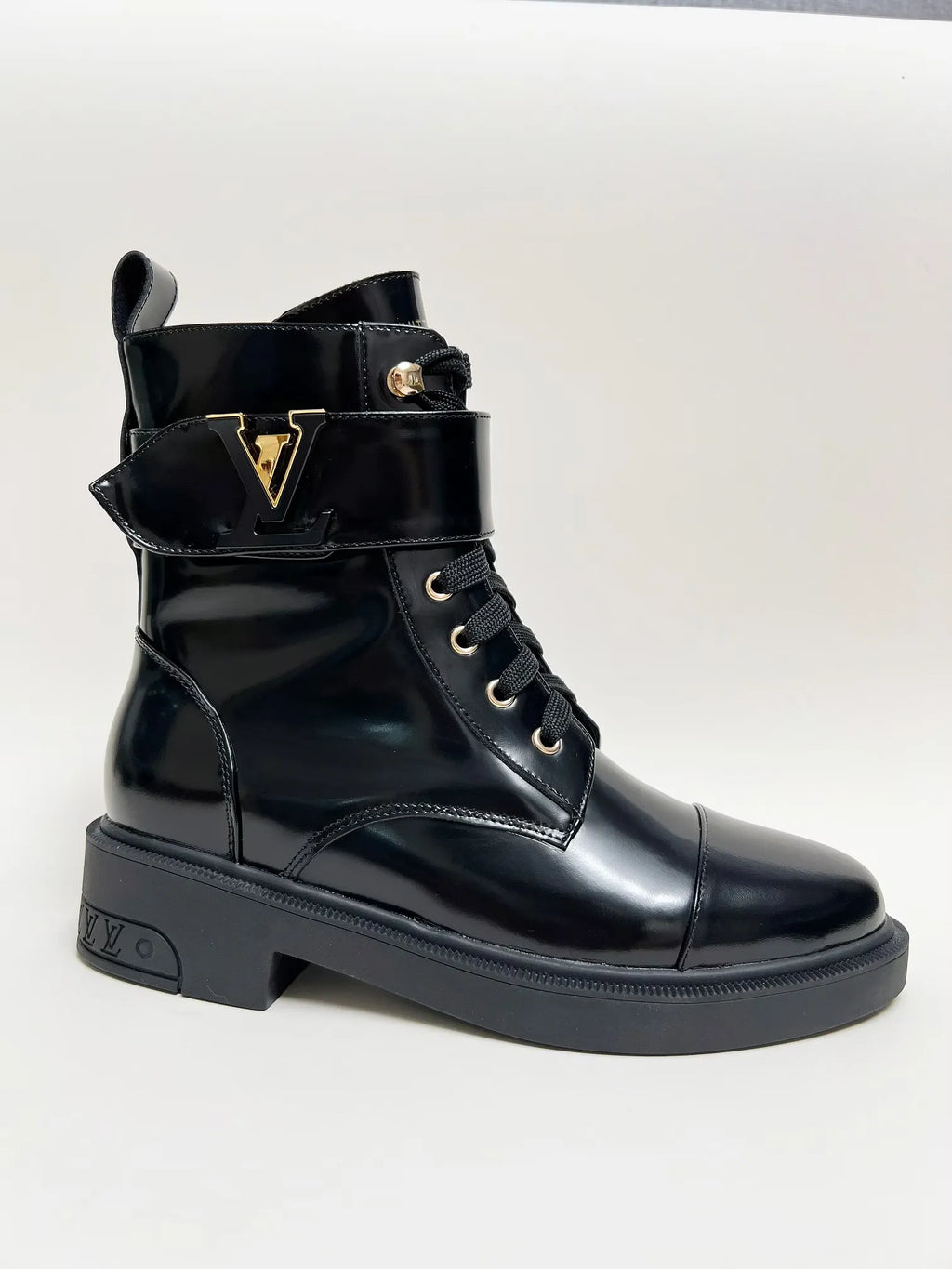 Women Boots I322