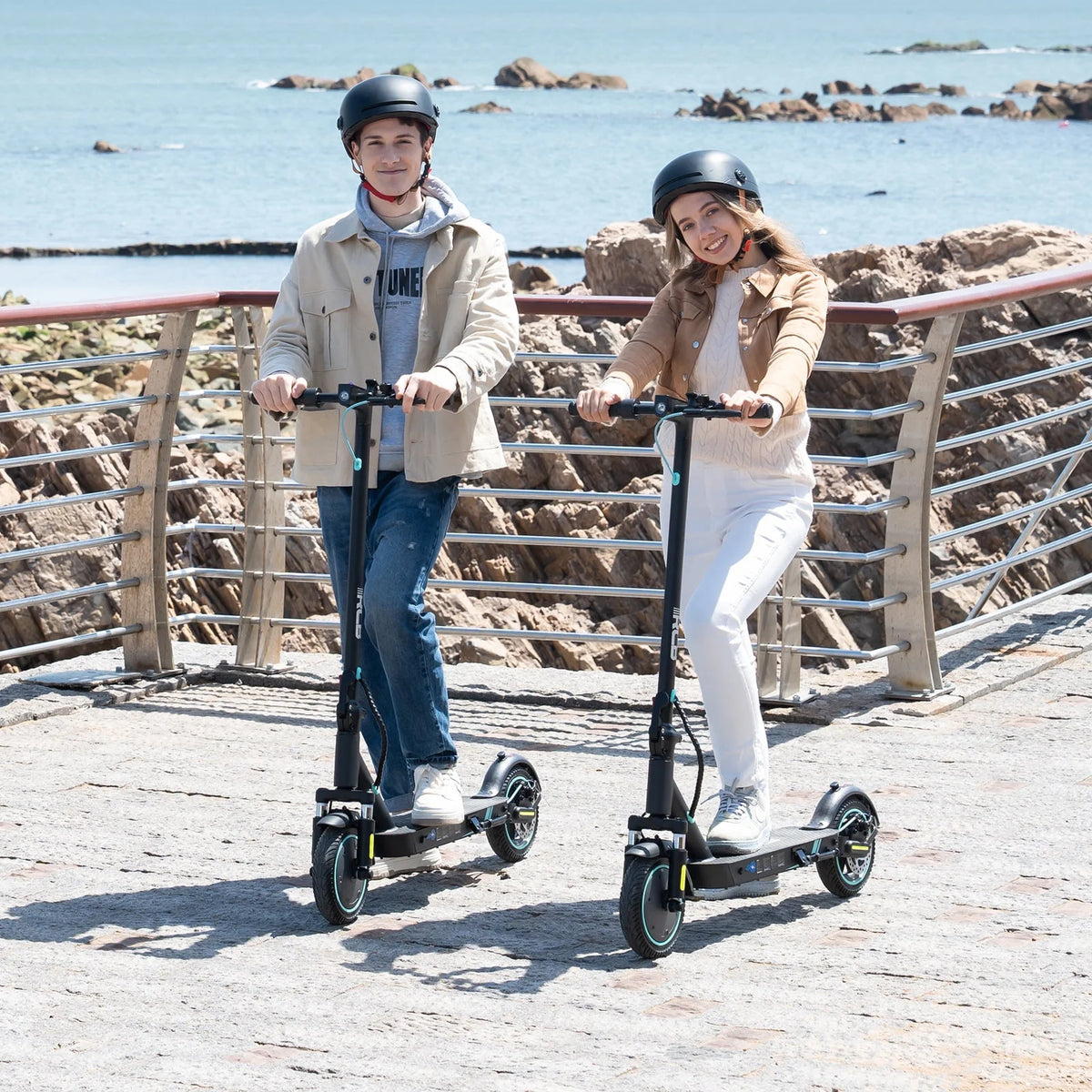 Electric Scooter with 350W Motor, 19 mph N37608
