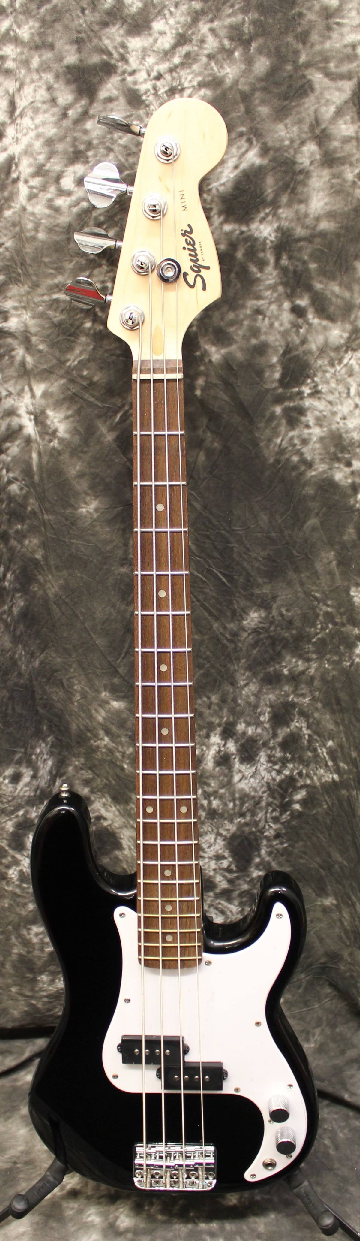 Mini Precision Bass Black H402