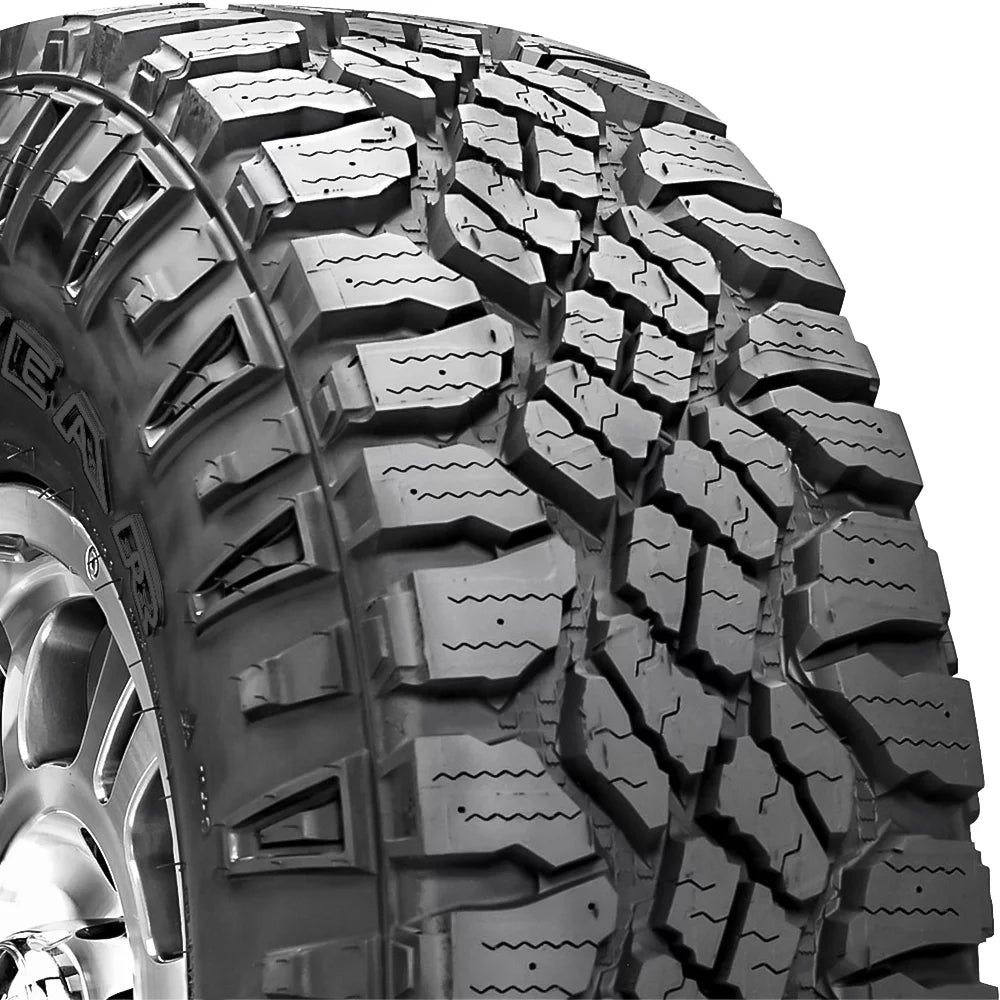 Studdable Rugged Terrain Light Truck Tire J362112