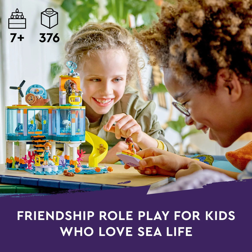 Sea Rescue Center Building Toy with 3 Mini-Dolls T724369