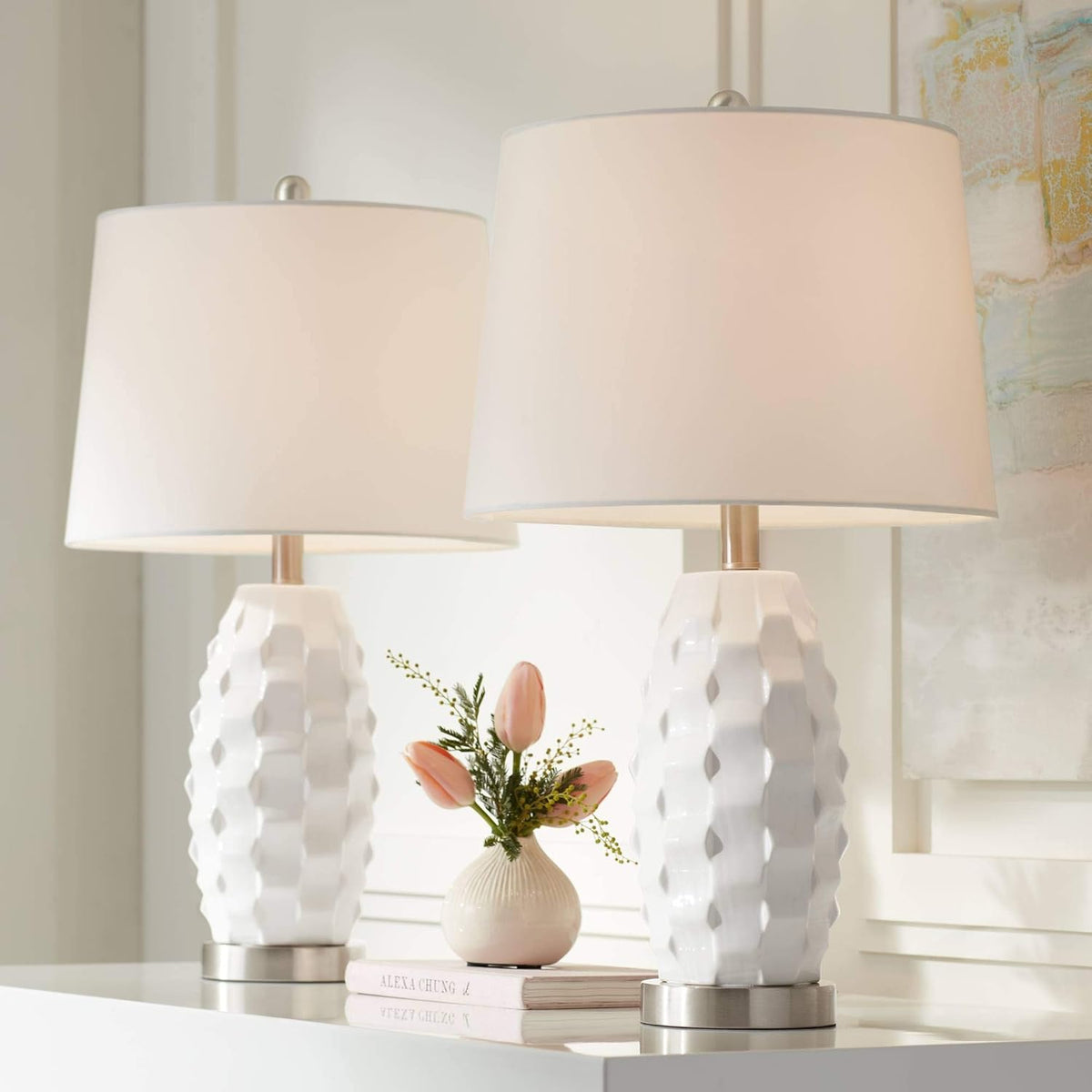 White Ceramic Table Lamps Set of 2 O652