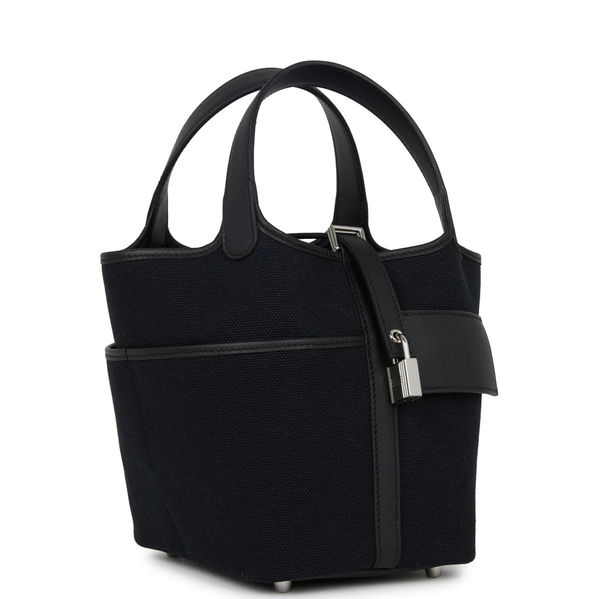 Black 18 Cargo Bucket Bag X77594
