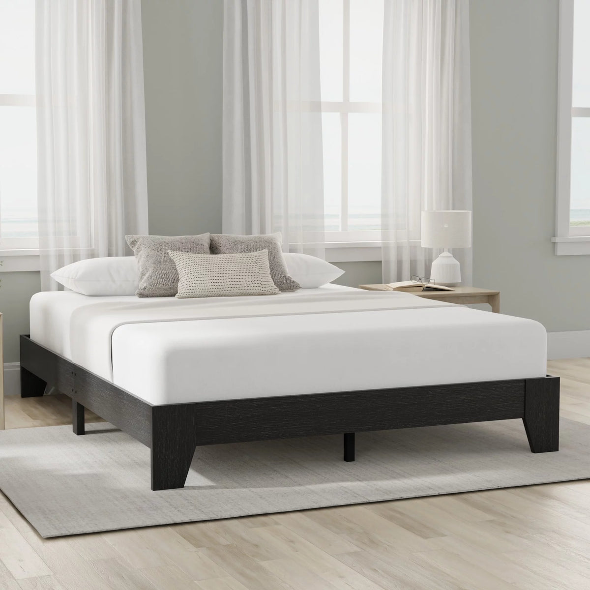 Queen Wood Platform Bed O819