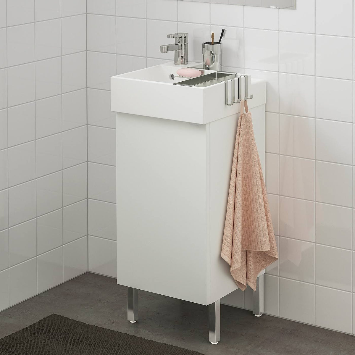 White Sink Cabinet with 1 Door B202075