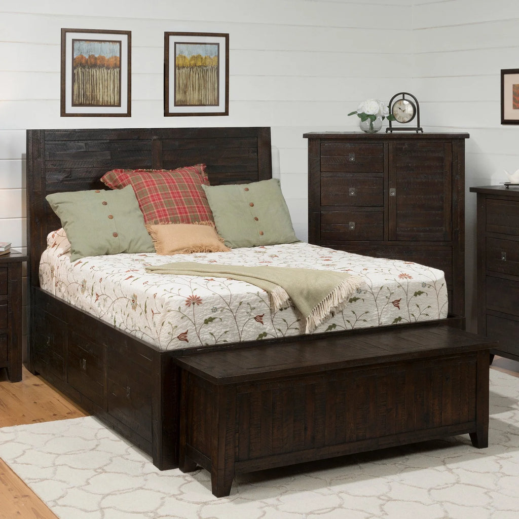 Queen Storage Bed B681180