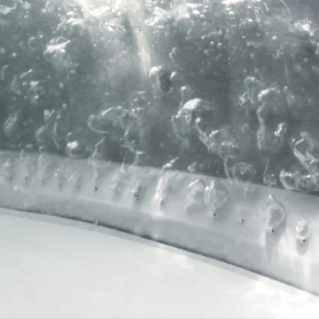 77in x 26in Inflatable Hot Tub with Filter Pump & Cover Z49274