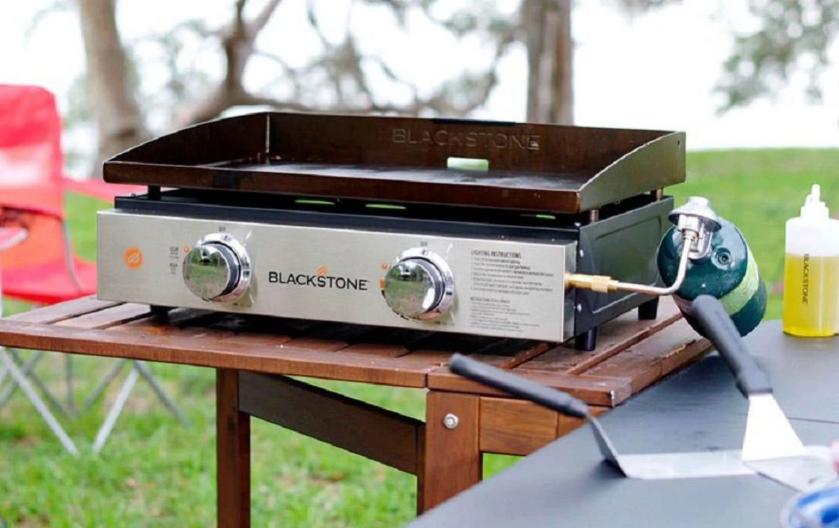 2-Burner 22'' Tabletop Griddle with Stainless Steel Front J136